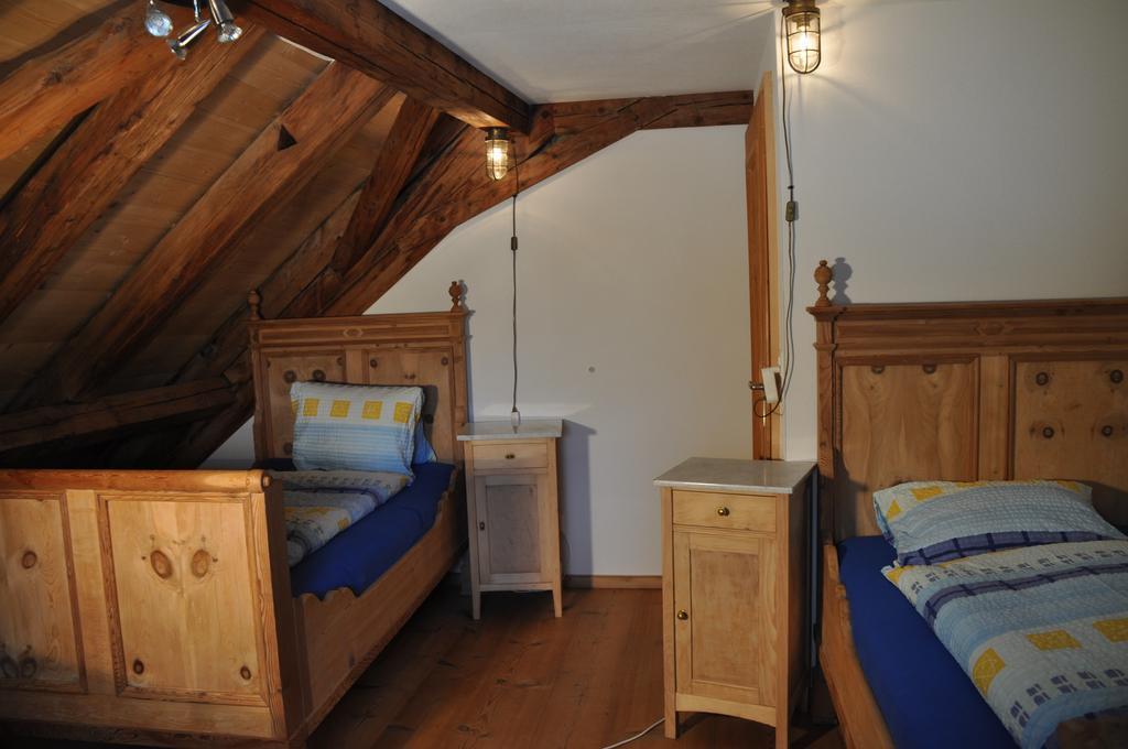 Attika Wohnung 7546 Ardez Habitación foto